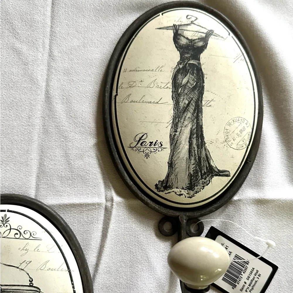 NWT! Elegant Black & White Couture Wall Hooks Set